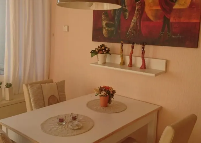 Lovely In With Balcony Dom wakacyjny *